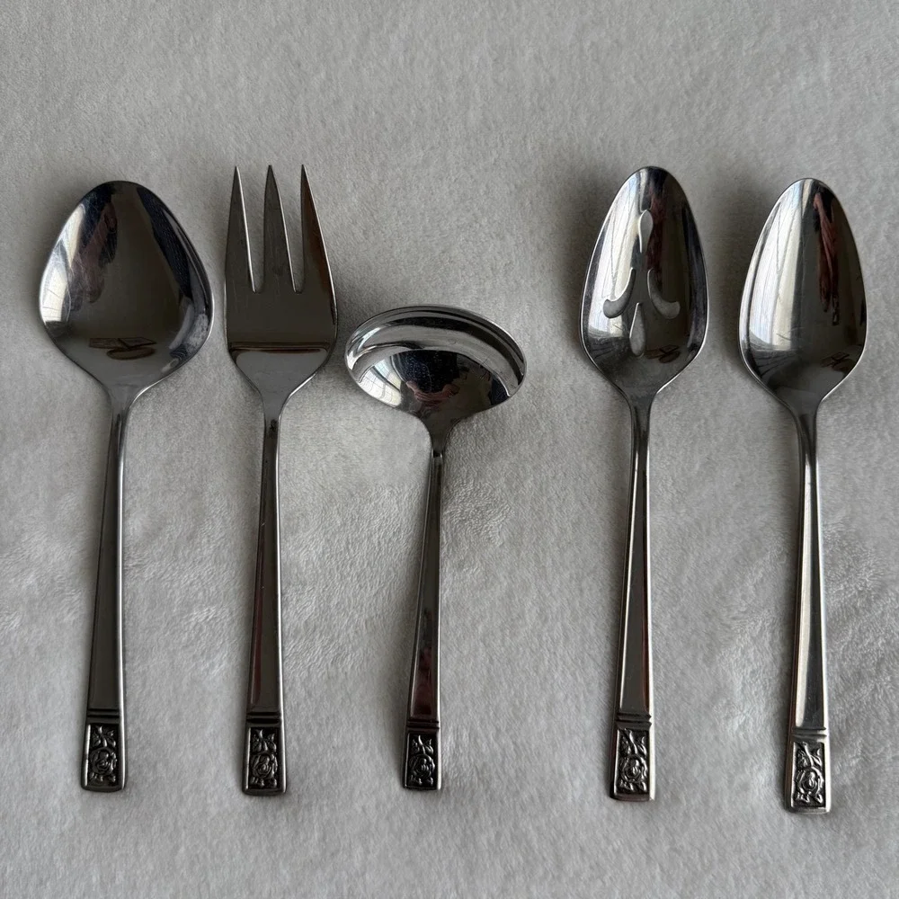 Vintage International Deluxe 5 Pc. Serving Utensil Set Rose Pattern‎ Spoons Fork